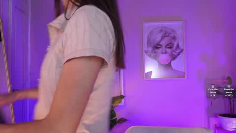 Lia  online show from 04/01/26, 01:41