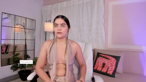 Lia online show from 04/11/26, 12:09