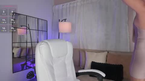 Lia online show from 07/23/26, 12:36