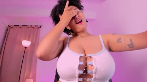 Snapshot of liaamoretzz chatting on 12/04/25, 03:38 liaa moretzz online show from 12/04/25, 03:38