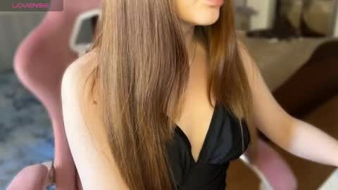 Snapshot of liabliss chatting on 05/19/26, 05:36 Lia online show from 05/19/26, 05:36