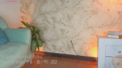 Snapshot of liacox chatting on 10/22/25, 03:07 Lia Cox online show from 10/22/25, 03:07