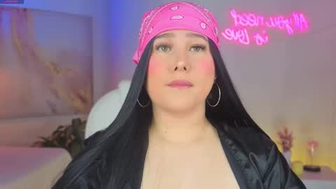 Snapshot of liacox chatting on 11/04/25, 03:05 Lia Cox online show from 11/04/25, 03:05