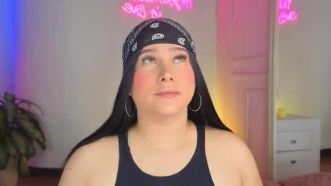 Snapshot of liacox chatting on 11/05/25, 03:06 Lia Cox online show from 11/05/25, 03:06