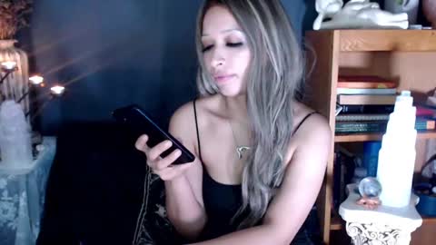 Lia Divina online show from 01/07/25, 05:54