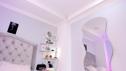 Snapshot of liaflowers chatting on 12/02/24, 11:07 Lia online show from 12/02/24, 11:07