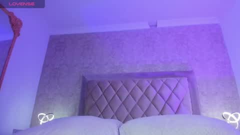 Snapshot of liaflowers chatting on 12/30/24, 10:23 Lia online show from 12/30/24, 10:23