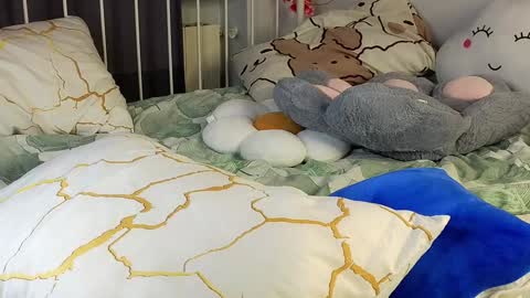 Lia  online show from 12/11/24, 12:34