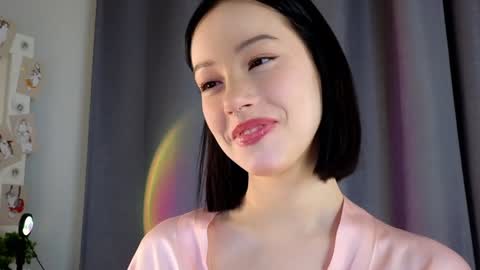 Lia  online show from 12/15/24, 09:56