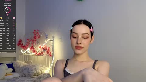 Lia  online show from 09/16/25, 07:59