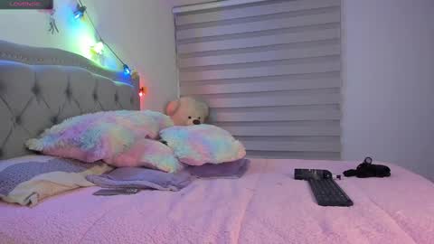 Lia  online show from 02/12/25, 05:05