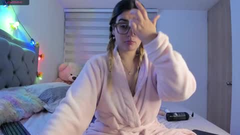 Lia  online show from 02/19/25, 06:11