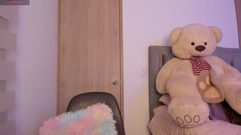 Lia  online show from 10/03/25, 11:46