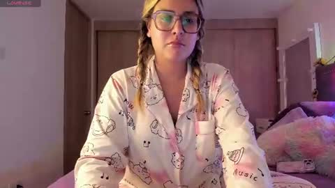 Lia  online show from 07/19/26, 03:54