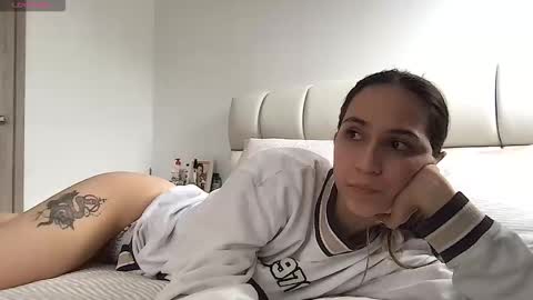 Snapshot of liahrommie chatting on 02/09/26, 01:37 Amy online show from 02/09/26, 01:37