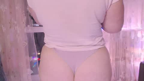 miss Lia  colection for travel online show from 12/08/24, 10:14