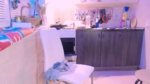 miss Lia  colection for travel online show from 02/02/25, 12:19