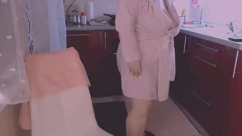 Snapshot of liahsofty chatting on 04/04/26, 11:13 miss Lia colection for travel online show from 04/04/26, 11:13