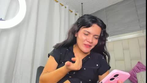 Lia online show from 05/19/26, 01:56