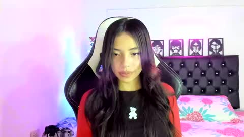 Snapshot of liakent24 chatting on 12/21/24, 02:52 Lia Kent online show from 12/21/24, 02:52