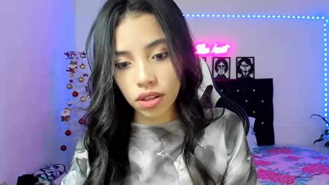 Snapshot of liakent24 chatting on 12/29/24, 06:35 Lia Kent online show from 12/29/24, 06:35