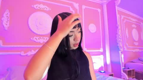 Lia lovet online show from 04/15/26, 07:58