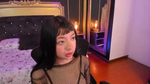 Lia lovet online show from 05/15/26, 08:05