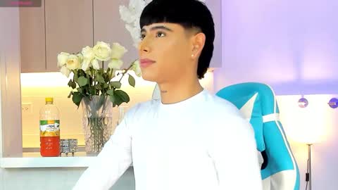 Liam online show from 09/27/25, 01:49