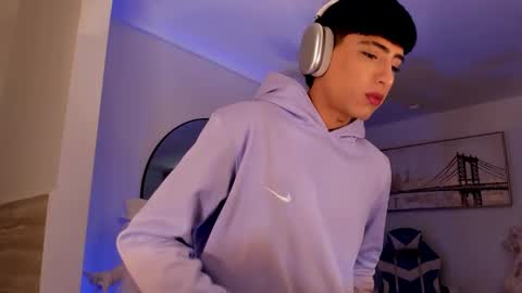 Liam online show from 10/27/25, 05:39