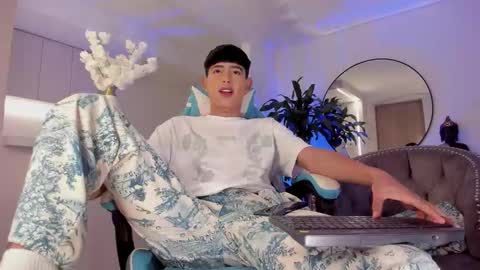 Liam online show from 02/26/26, 10:53