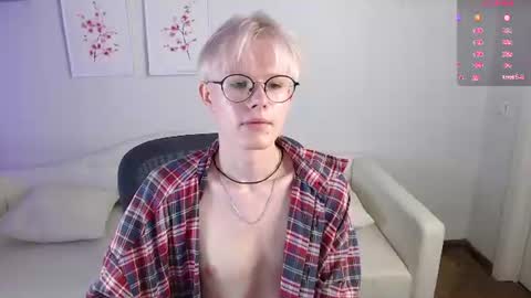 Snapshot of liam_blair chatting on 06/21/26, 05:21 LIAM online show from 06/21/26, 05:21