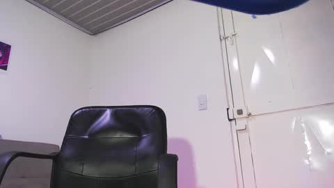 Snapshot of liam_borges chatting on 02/19/25, 10:12 liam_borges online show from 02/19/25, 10:12