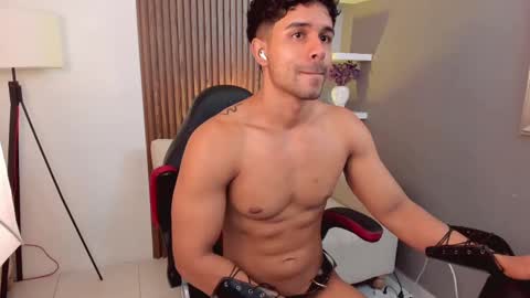 Liam Collins online show from 02/21/25, 05:42