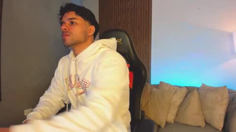 Liam Collins online show from 02/25/26, 12:04