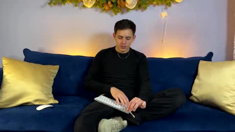 Liam online show from 01/06/25, 03:31