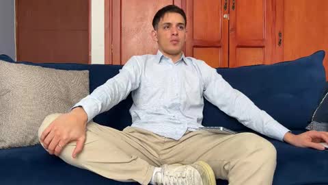 Liam online show from 12/18/25, 04:57