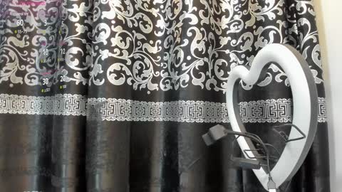 LIAM KLEIN online show from 01/17/25, 11:27