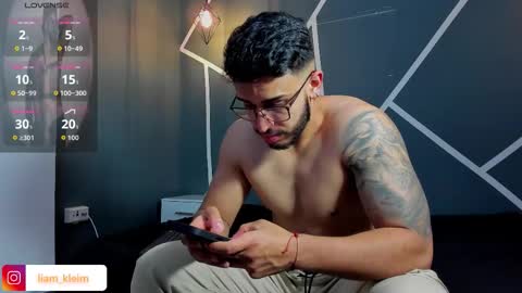 LIAM KLEIN online show from 03/08/26, 03:16