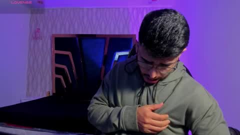 LIAM KLEIN online show from 03/26/26, 11:16