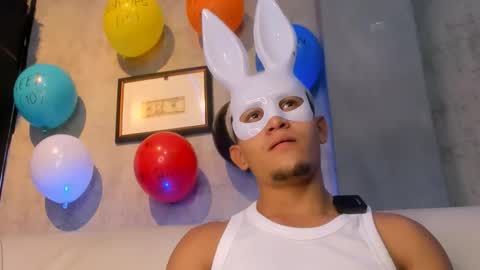 liam_knight online show from 11/19/25, 02:22