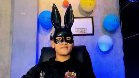 liam_knight online show from 11/24/25, 02:00