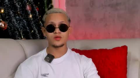 liam_knight online show from 12/05/25, 02:31