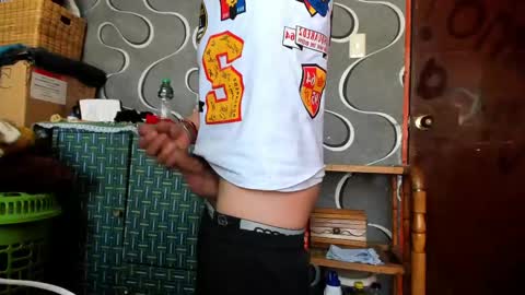 liam_oasiss online show from 02/08/25, 03:42