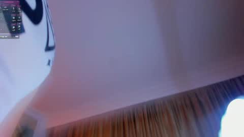 liam online show from 02/09/25, 06:33