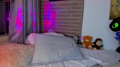 liam online show from 01/12/26, 03:56