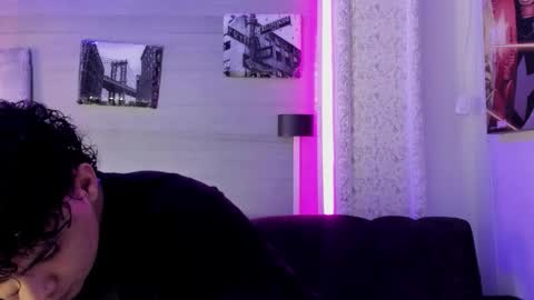 liam online show from 10/21/25, 12:39