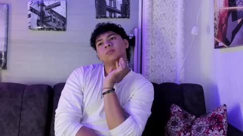 liam online show from 12/18/25, 12:44