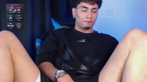 Snapshot of liam_ruiz_ chatting on 11/25/25, 12:32 Liam online show from 11/25/25, 12:32