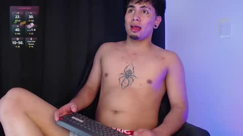 Snapshot of liam_ruiz_ chatting on 11/25/25, 11:49 Liam online show from 11/25/25, 11:49