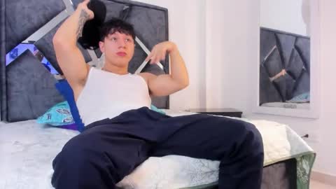 Call me Lian online show from 02/12/26, 12:11